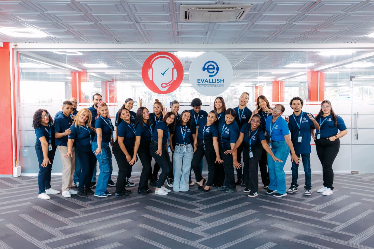 Evallish team gathered together at the contact center